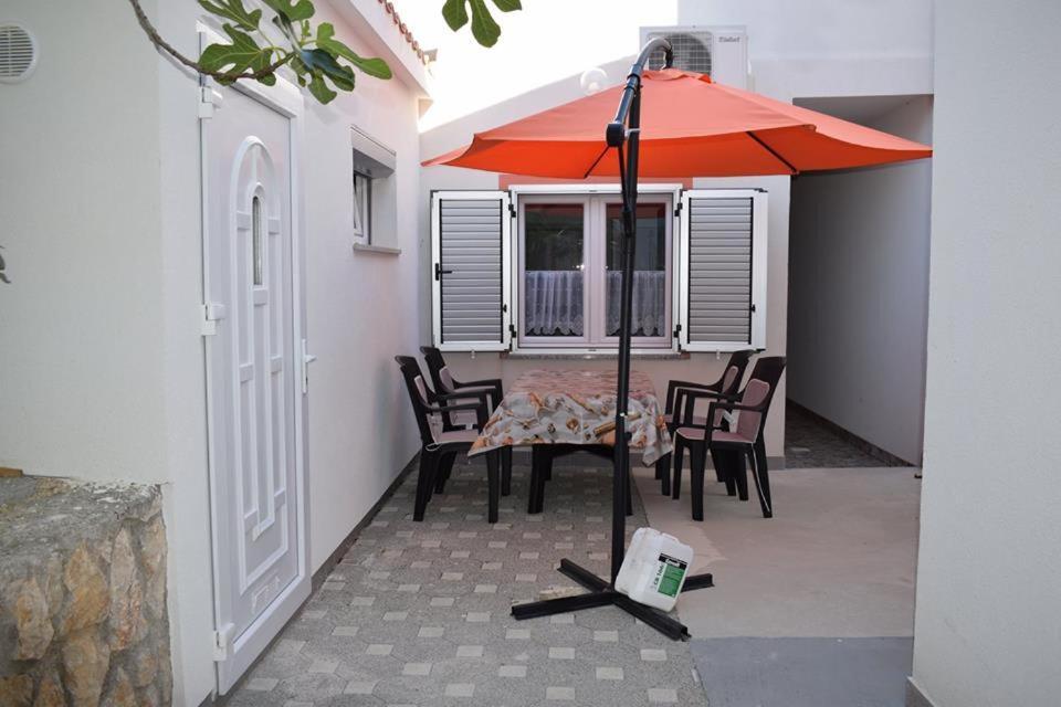 Apartmani Celjak Pag Town Exterior foto